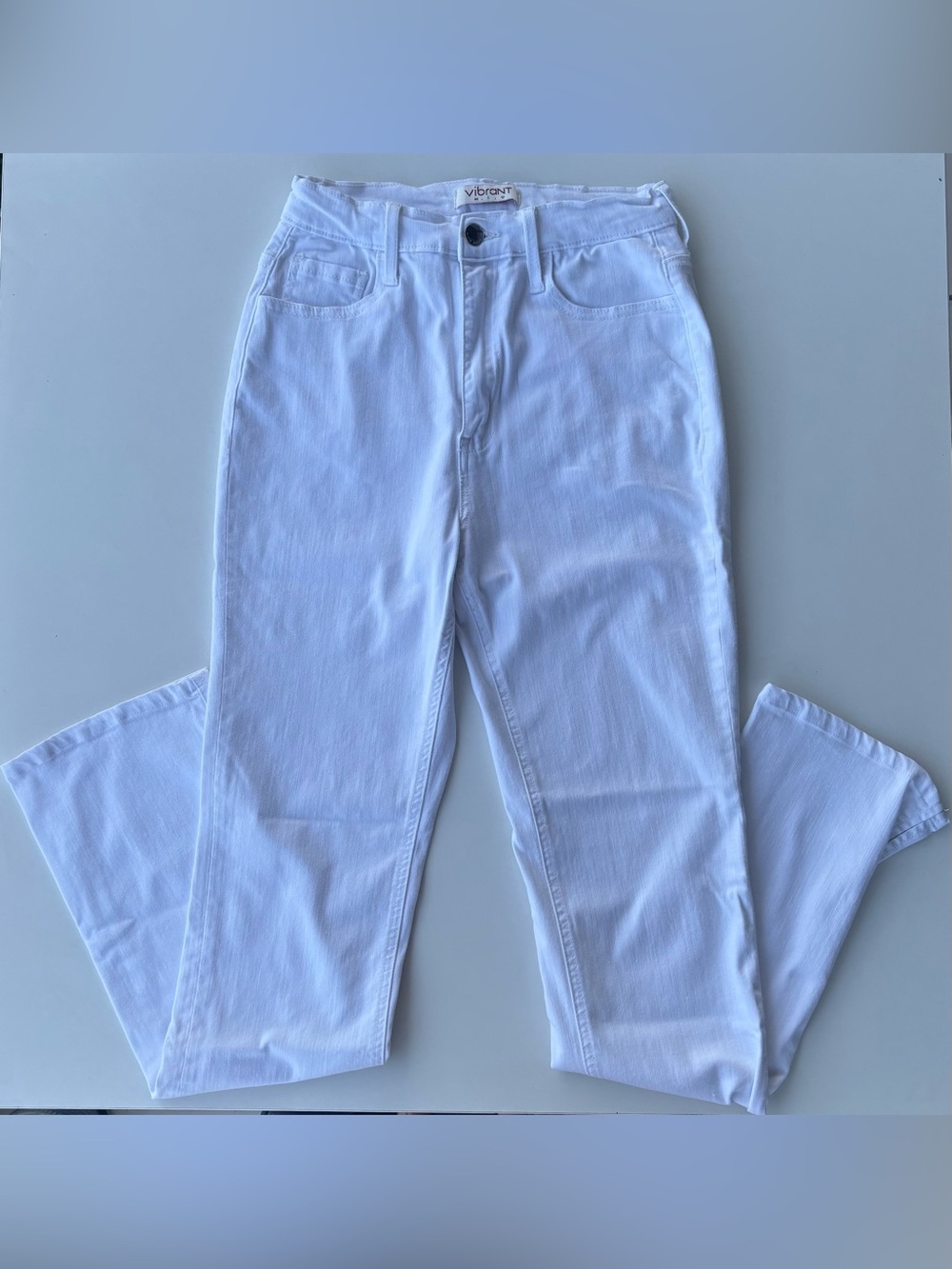 Vibrant Miu High Rise White Flare Leg Jeans Size 7 / 27